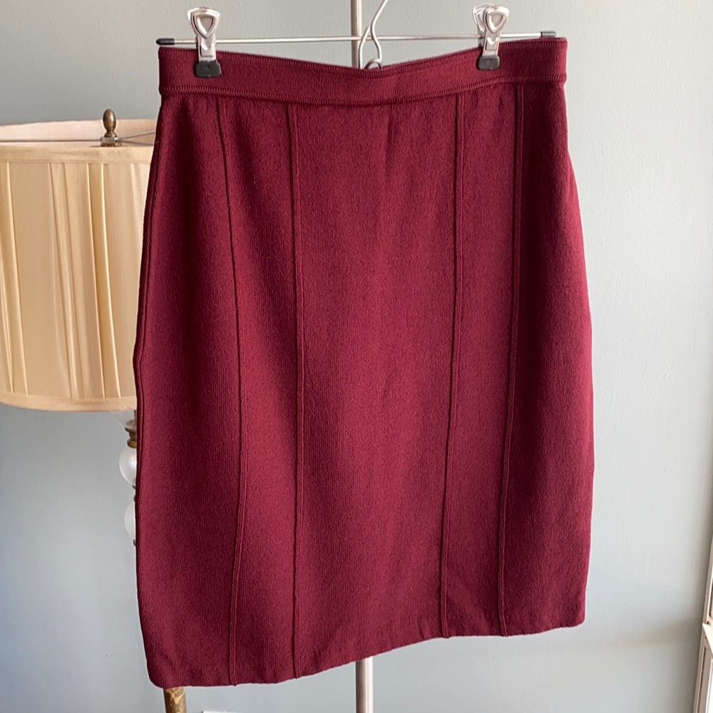 St. John burgundy skirt size 2